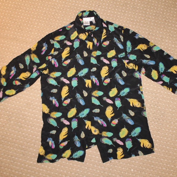 SILK FEATHER PATTERN BUTTON UP - Picture 5 of 5